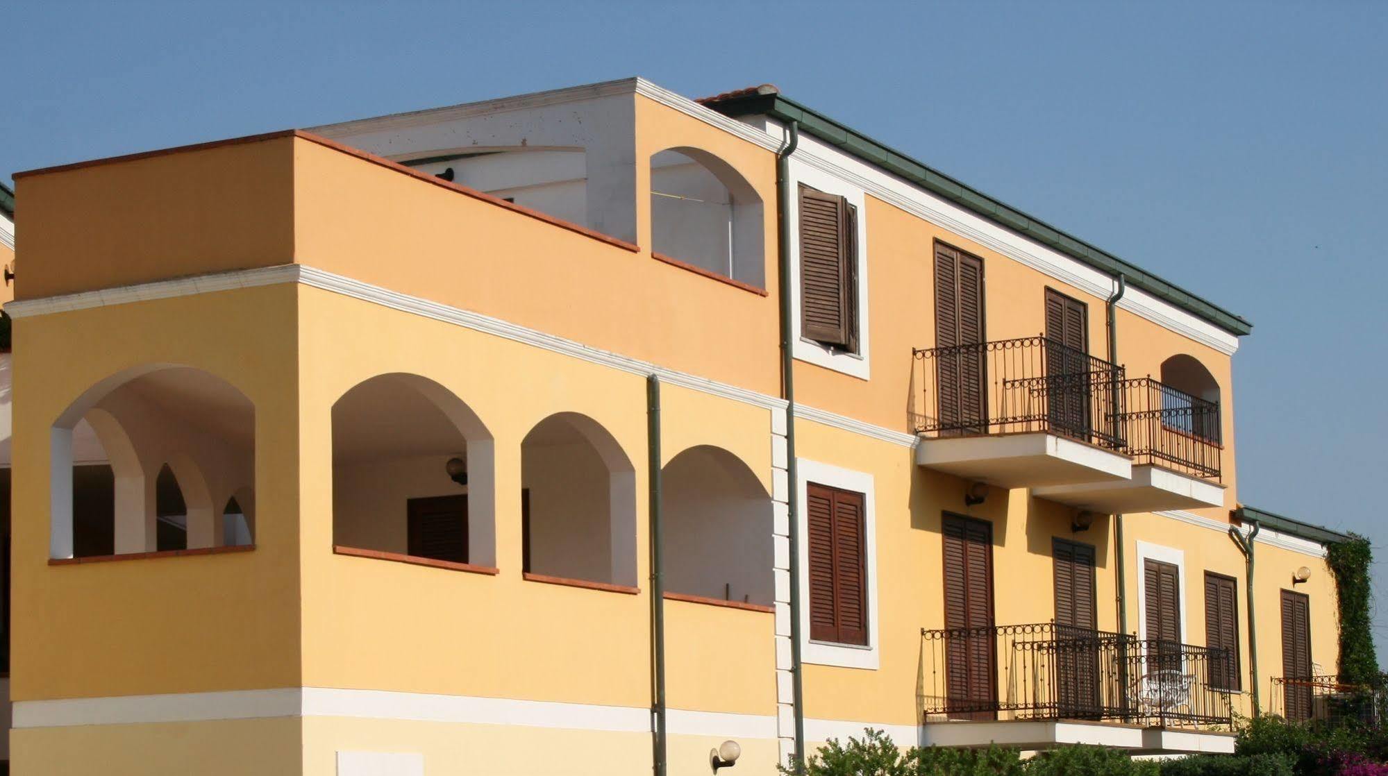 Residence Le Pavoncelle Санта-Тереза-Галлура Екстер'єр фото