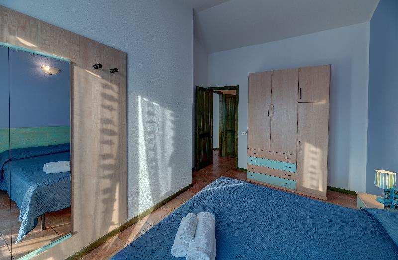 Residence Le Pavoncelle Санта-Тереза-Галлура Екстер'єр фото